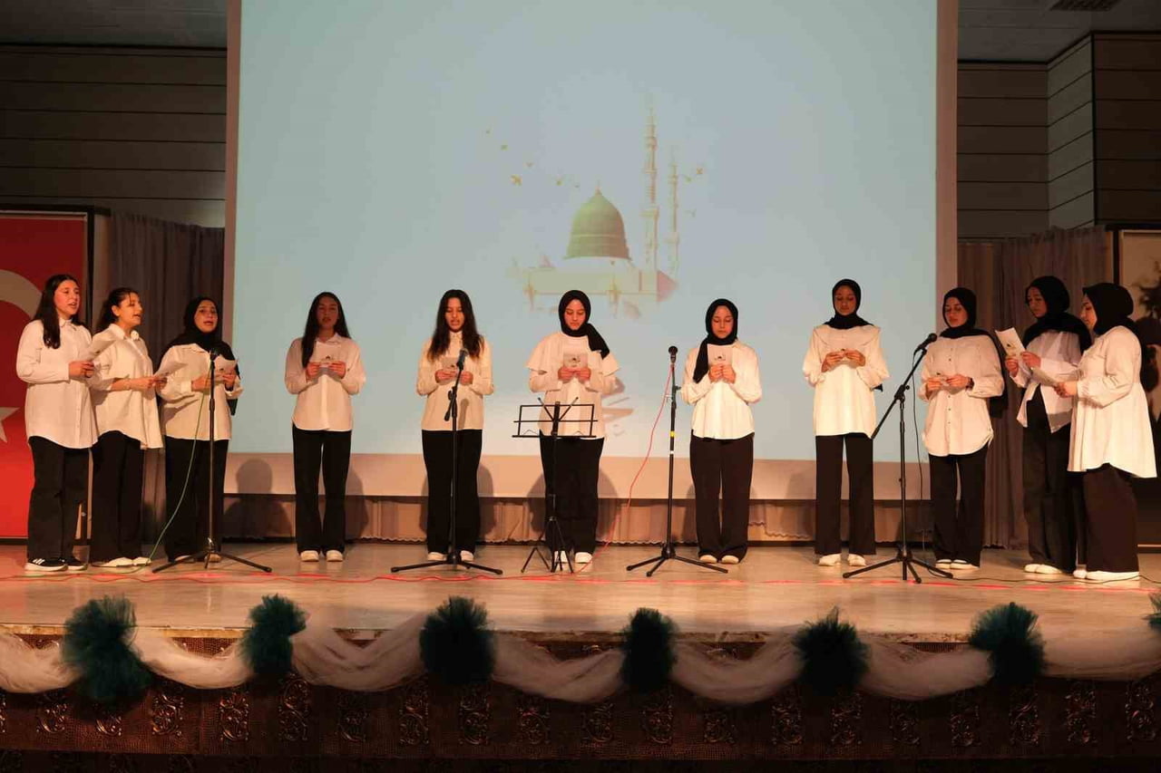 ERZİNCAN’DA ÇEDES KAPSAMINDA MEVLİD-İ NEBİ PROGRAMI DÜZENLENDİ