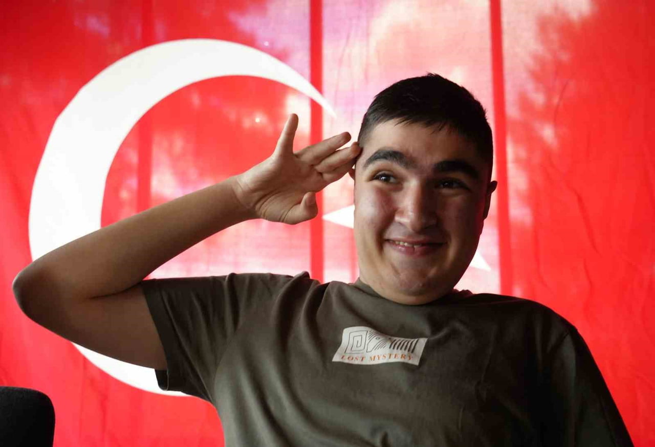 ERZURUM'DA ENGELLİ 10 GENÇ İÇİN DÜZENLENEN ASKERE UĞURLAMA PROGRAMINDA GURUR, GÖZYAŞI, SEVİNÇ VE...