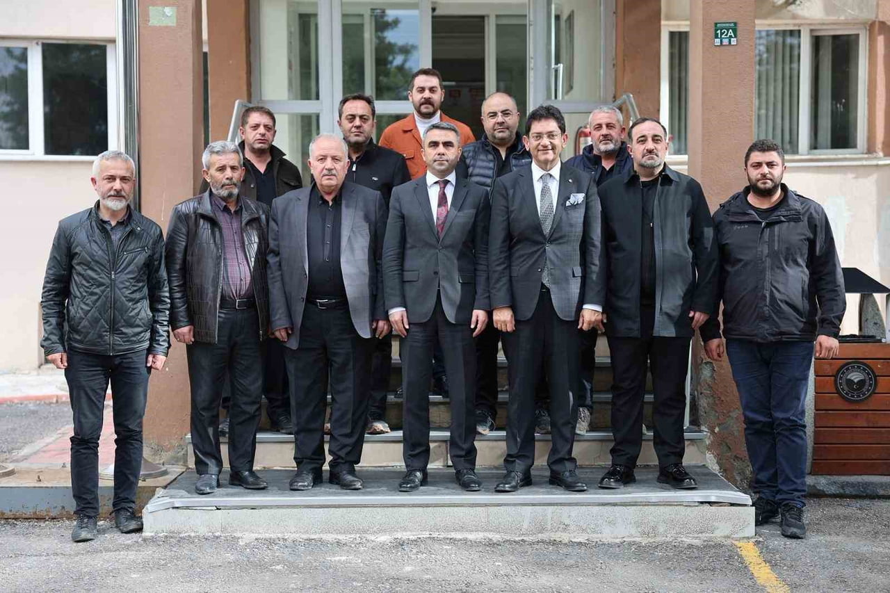 ERZURUM TİCARET BORSASI BAŞKANI YILDIRIM HAKAN ORAL İLE İLİN ÖNDE GELEN SÜT SANAYİCİLERİ, ERZURUM...