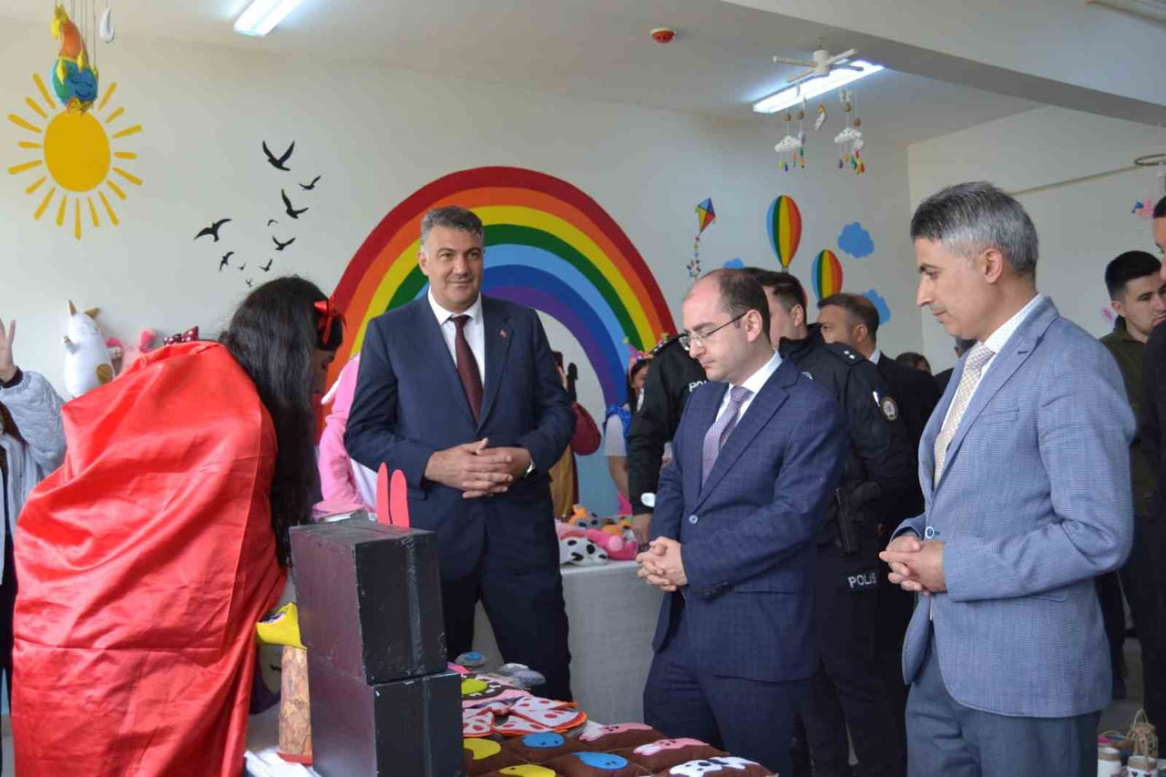 ERZURUM’UN KARAÇOBAN İLÇESİNE BAĞLI KOPAL KÖYÜ ÇOK PROGRAMLI ANADOLU LİSESİ TARAFINDAN HAZIRLANAN...