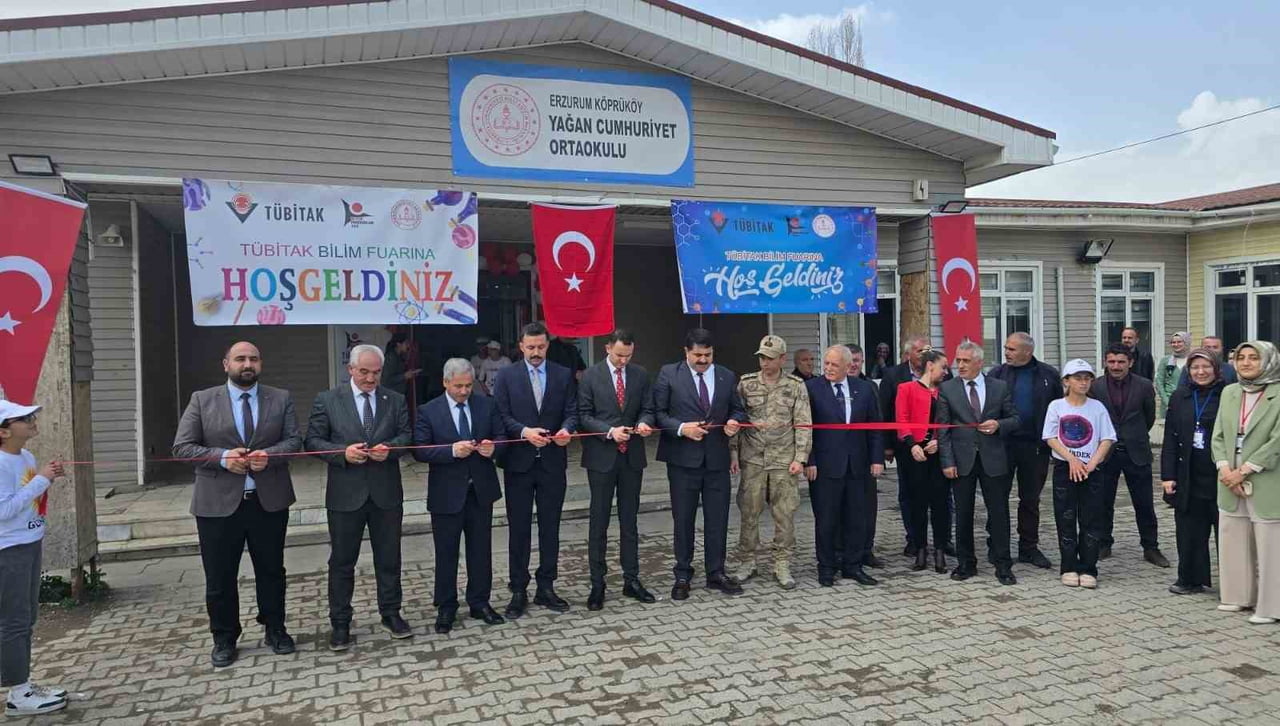 ERZURUM’UN KÖPRÜKÖY İLÇESİNDE YAĞAN CUMHURİYET ORTAOKULU TARAFINDAN DÜZENLENEN TÜBİTAK 4006 BİLİM...