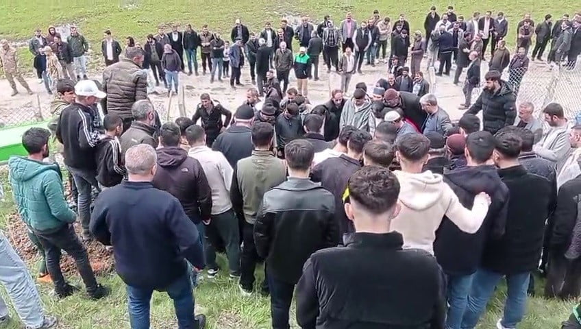 ERZURUM’UN TEKMAN İLÇESİNE BAĞLI TOPTEPE MAHALLESİNDE DERE YATAĞINA DÜŞEN 9 YAŞINDAKİ ÇOCUK...