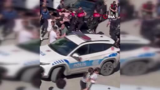 Esenyurt'ta komşular arasında kavga çıktı