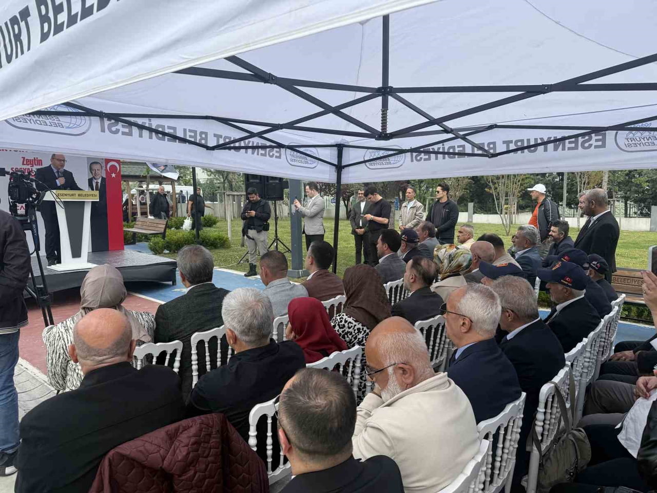 ESENYURT’TA MİLLET BAHÇESİ’NE ZEYTİN SOSYAL TESİSLERİ AÇILDI