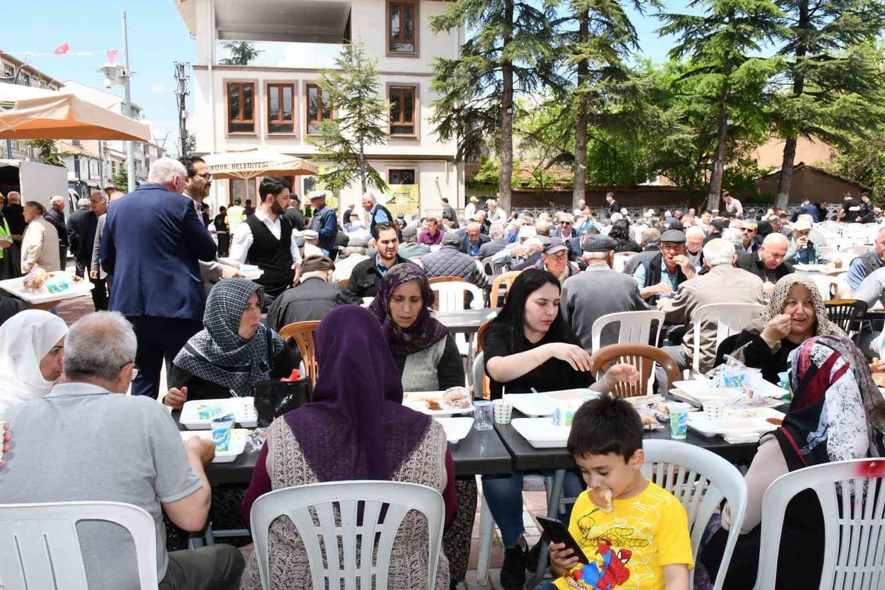 ESKİŞEHİR BEYLİKOVA BELEDİYESİ TARAFINDAN GELENEKSEL OLARAK DÜZENLENEN YAĞMUR VE ŞÜKÜR DUASI...