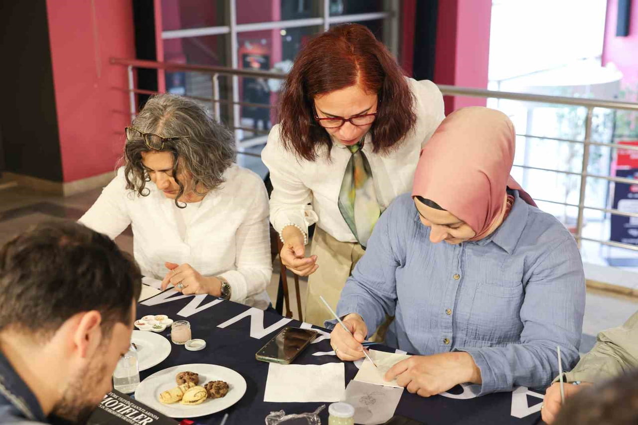 ESKİŞEHİR KÜLTÜR YOLU FESTİVALİ, İLK GÜNÜNDE KONSERLERDEN ATÖLYELERE, SÖYLEŞİLERDEN ÇOCUK...
