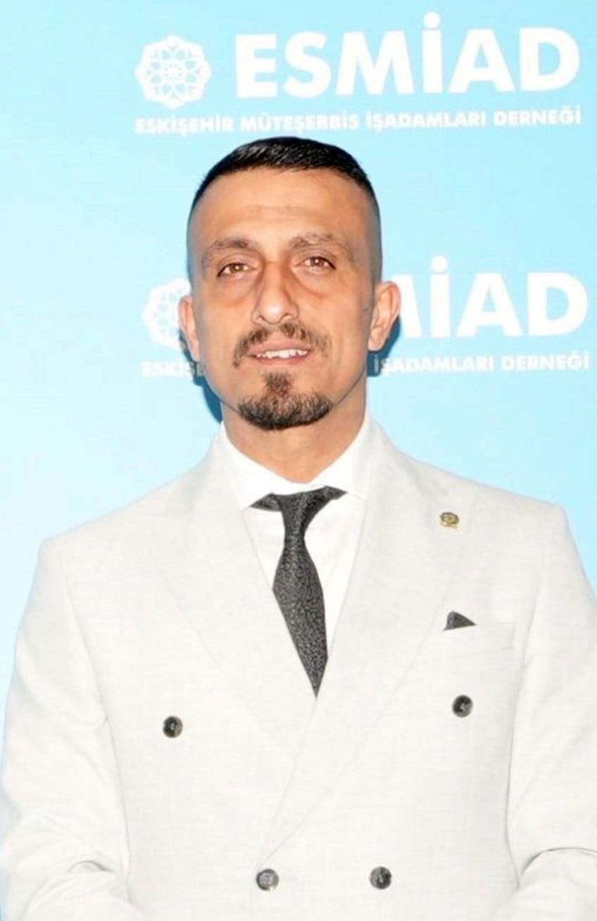ESKİŞEHİR MÜTEŞEBBİS İŞ ADAMLARI DERNEĞİ (ESMİAD) YÖNETİM KURULU ÜYESİ SERCAN BAYRAK.