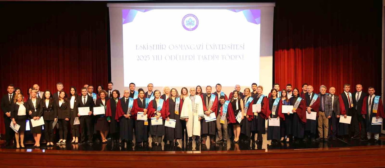 ESKİŞEHİR OSMANGAZİ ÜNİVERSİTESİ (ESOGÜ) 2025 YILI ÖDÜLLERİ, GERÇEKLEŞTİRİLEN TAKDİM TÖRENİ İLE...
