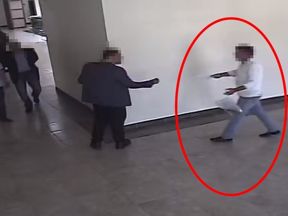 ESKİŞEHİR SİVRİHİSAR BELEDİYE BAŞKAN YARDIMCISI MEHMET TAŞ, BELEDİYE BİNASINDA ÇIKAN ARBEDE...