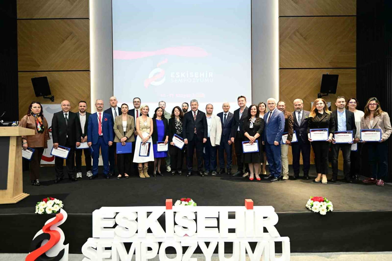ESKİŞEHİR VALİSİ DR. ERDİNÇ YILMAZ, KENTİN POTANSİYELİNİ VE GELECEĞİNİ BİLİMSEL BİR PERSPEKTİFLE...