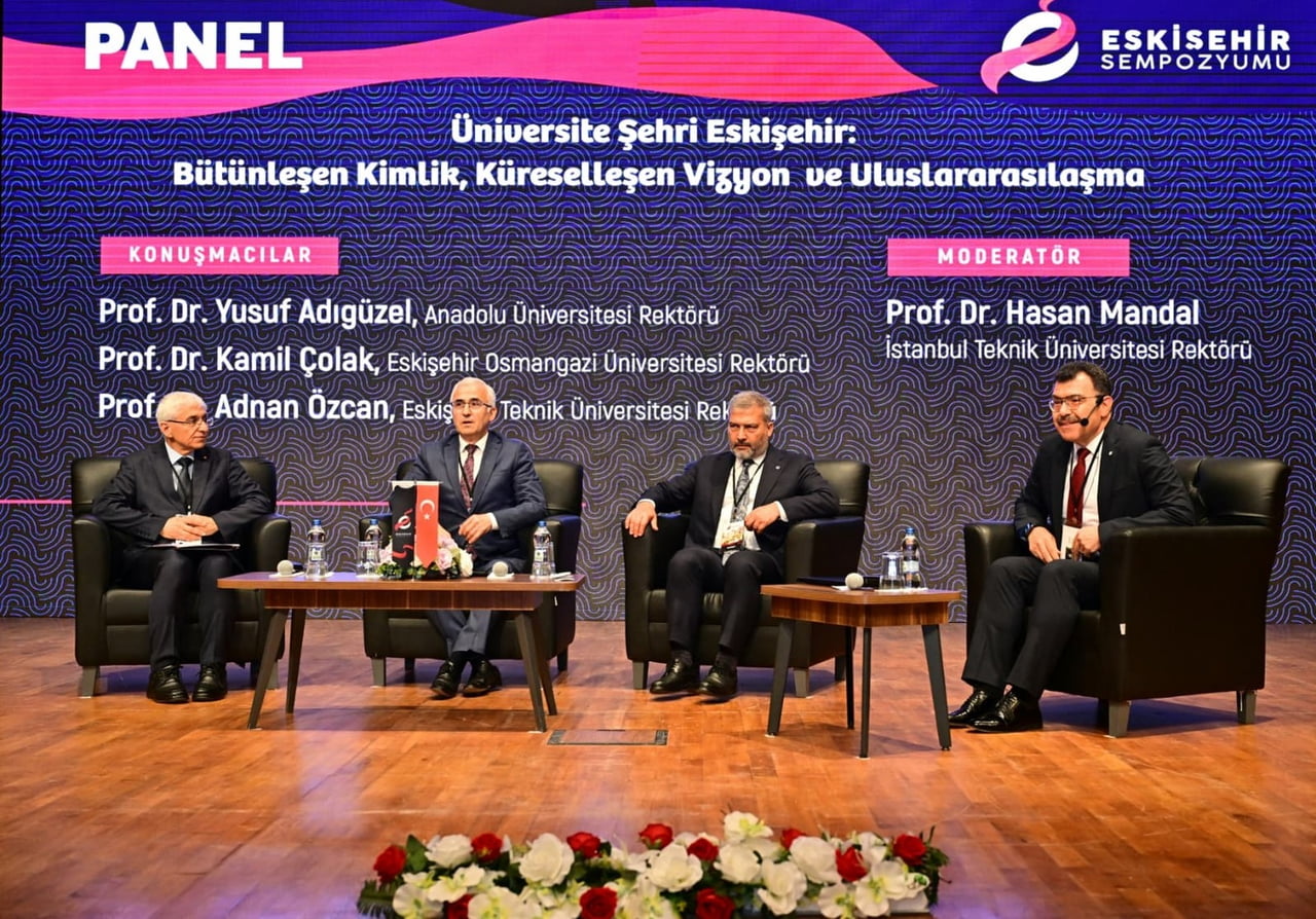 ESOGÜ REKTÖRÜ PROF. DR. KAMİL ÇOLAK, ESKİŞEHİR’İN TARİHSEL, KÜLTÜREL, EKONOMİK VE TOPLUMSAL...