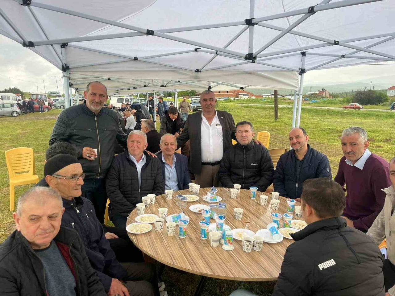 ETKİNLİĞE GELEN TAVŞANLI AK PARTİ HEYETİ