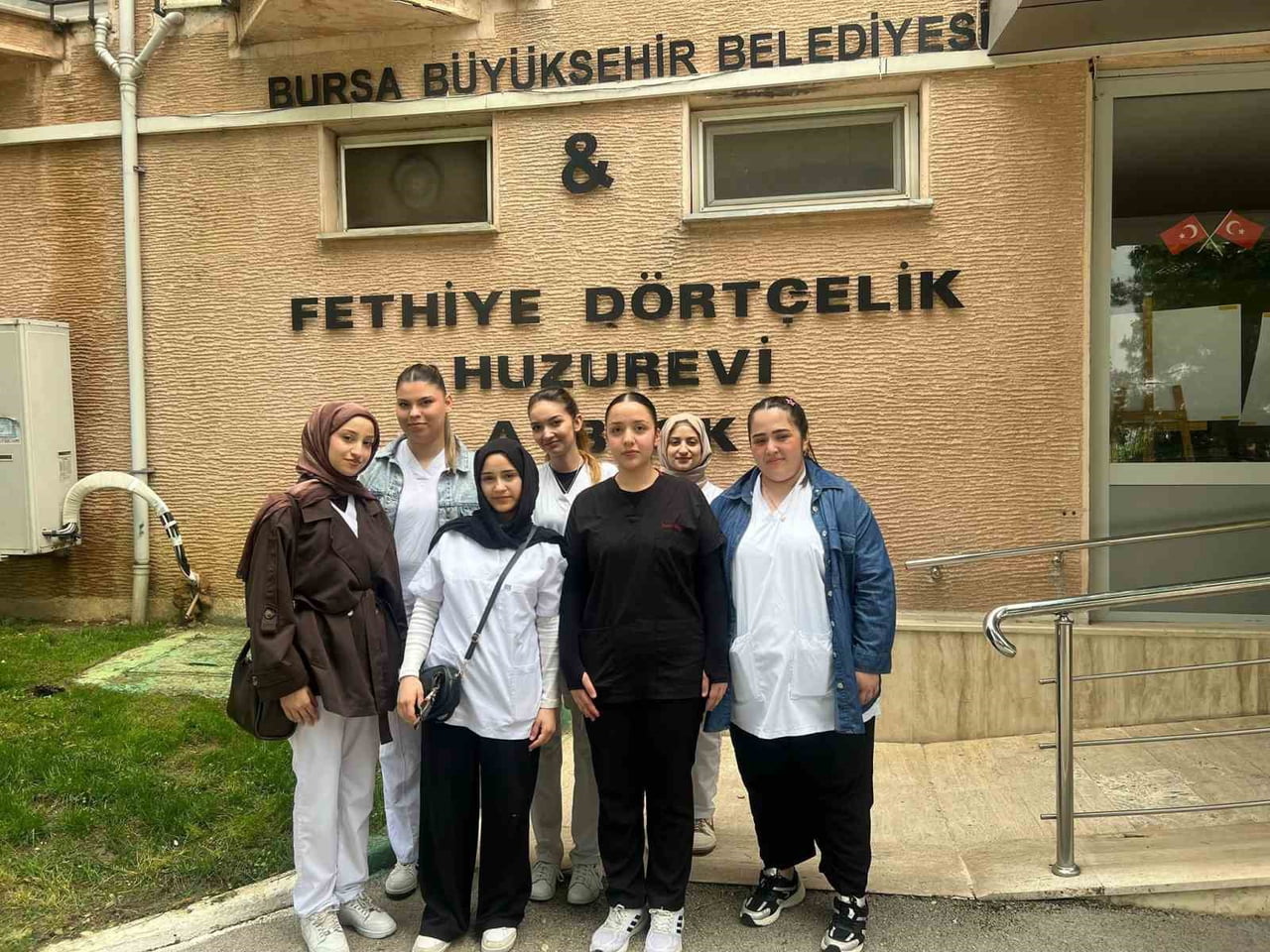 FAİK ÇELİK KIZ MESLEKİ VE TEKNİK ANADOLU LİSESİ GÜZELLİK HİZMETLERİ ALANI ÖĞRENCİLERİ, YILDIRIM...