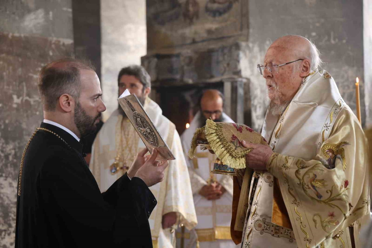 FENER RUM PATRİĞİ BARTHOLOMEOS, NEVŞEHİR’İN DERİNKUYU İLÇESİNDE BULUNAN AZİZ THEODOROS TRİON...