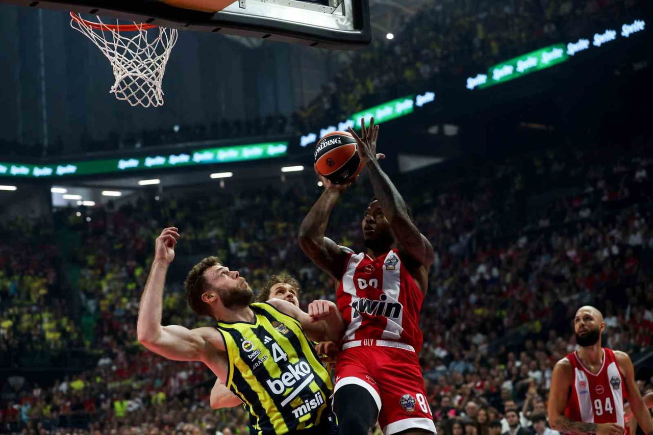 FENERBAHÇE, FİNAL FOUR’A YARI FİNALDE VEDA ETTİ