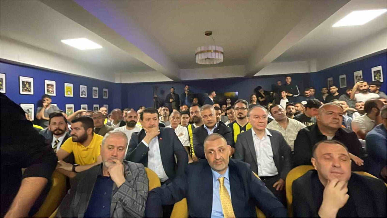 FENERBAHÇE SPOR KULÜBÜ BAŞKAN ADAYI AZIZ YILDIRIM, ŞANLIURFA’DA TARAFTARLA BİR ARAYA GELDİ....