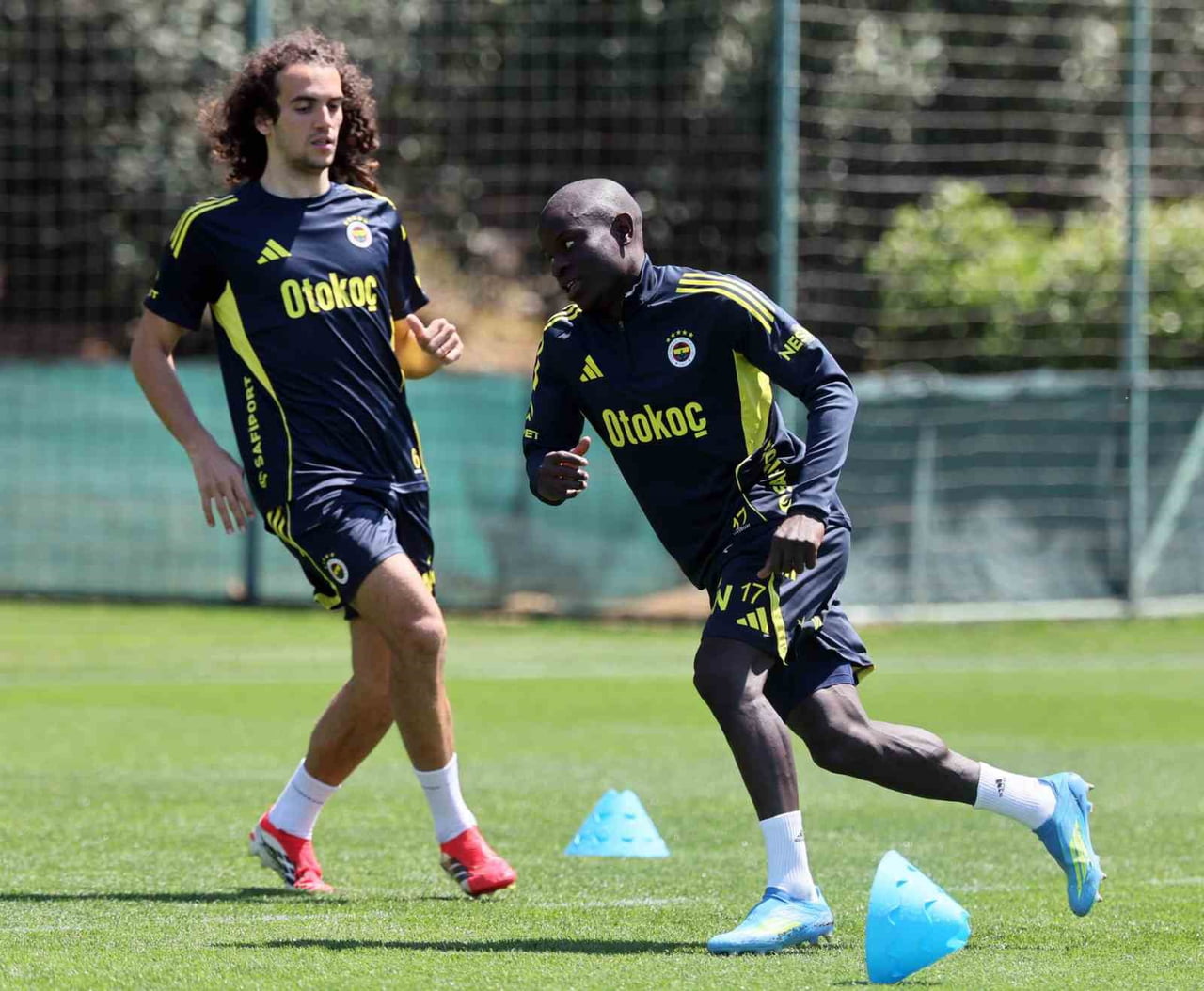 FENERBAHÇE, TRENDYOL SÜPER LİG'İN 33. HAFTASINDA 9 MAYIS CUMARTESİ GÜNÜ DEPLASMANDA KONYASPOR İLE...