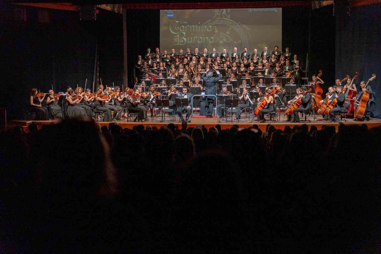 FESTİVALİN İLK GÜNÜNDE SERGİLER, KONSERLER, SÖYLEŞİLER, ATÖLYELER VE ÇOCUK ETKİNLİKLERİ YOĞUN İLGİ...