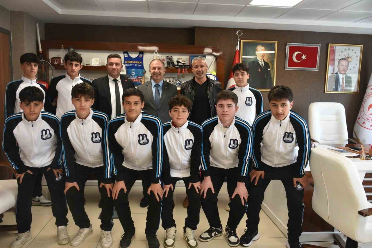 FUTSALDA TÜRKİYE’NİN EN BAŞARILI 8 TAKIMI ARASINA ADINI YAZDIRAN VE TÜRKİYE FİNALİ OYNAMAYI...