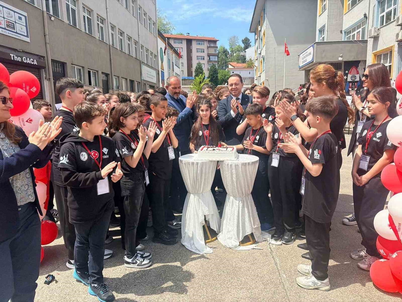 GAZİ MUSTAFA KEMAL ORTAOKULU, ÖĞRENCİLERİN BİLİMSEL MERAKINI VE ÜRETKENLİĞİNİ DESTEKLEMEK AMACIYLA...
