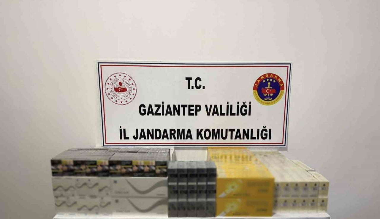GAZİANTEP'TE JANDARMA EKİPLERİNCE YAPILAN OPERASYONDA ÇOK MİKTARDA KAÇAK MALZEME ELE GEÇİRİLDİ, 5...