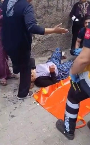 GAZİANTEP'TE TARTIŞTIĞI EV SAHİBİ KADIN TARAFINDAN POMPALI TÜFEKLE VURULAN KİRACI KADIN...