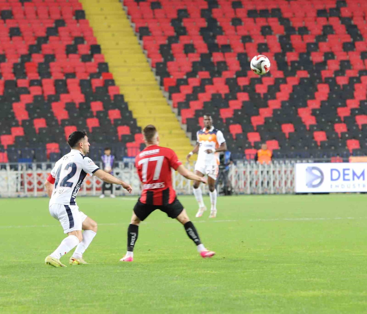 GAZİANTEP FUTBOL KULÜBÜ, TRENDYOL SÜPER LİG'İN 34. HAFTASINDA BAŞAKŞEHİR'İ AĞIRLIYOR....