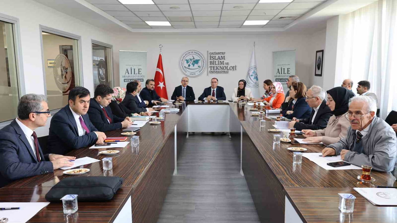 GAZİANTEP İSLAM BİLİM VE TEKNOLOJİ ÜNİVERSİTESİ (GİBTÜ) EV SAHİPLİĞİNDE GERÇEKLEŞTİRİLEN "KURUMSAL...