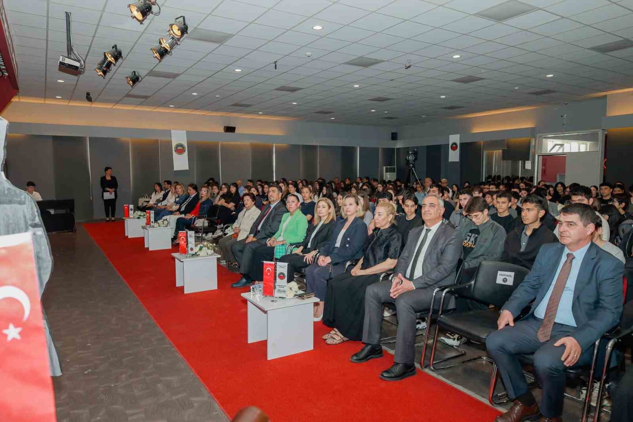 GAZİANTEP KOLEJ VAKFI’NDA 19 MAYIS COŞKUSU