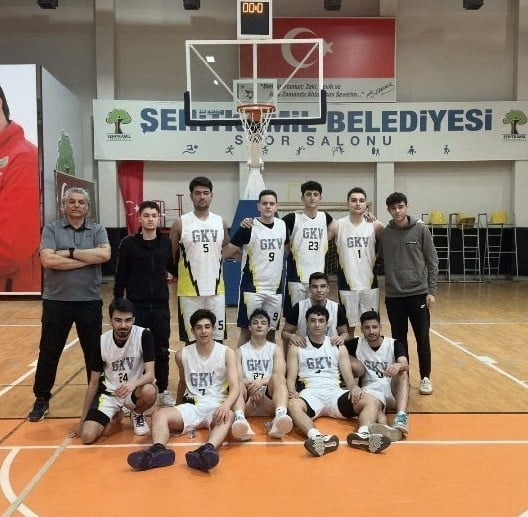 GAZİANTEP KOLEJ VAKFI ŞAMPİYONLUĞA DOYMUYOR GAZİANTEP KOLEJ VAKFI ŞAMPİYONLUĞA DOYMUYOR