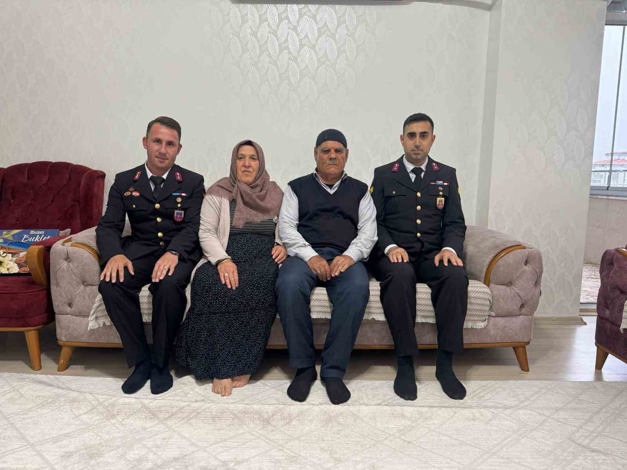 GAZİANTEP’TE KURBAN BAYRAMI DOLAYISIYLA ŞEHİT AİLELERİ VE GAZİLER UNUTULMADI. GAZİANTEP İL...