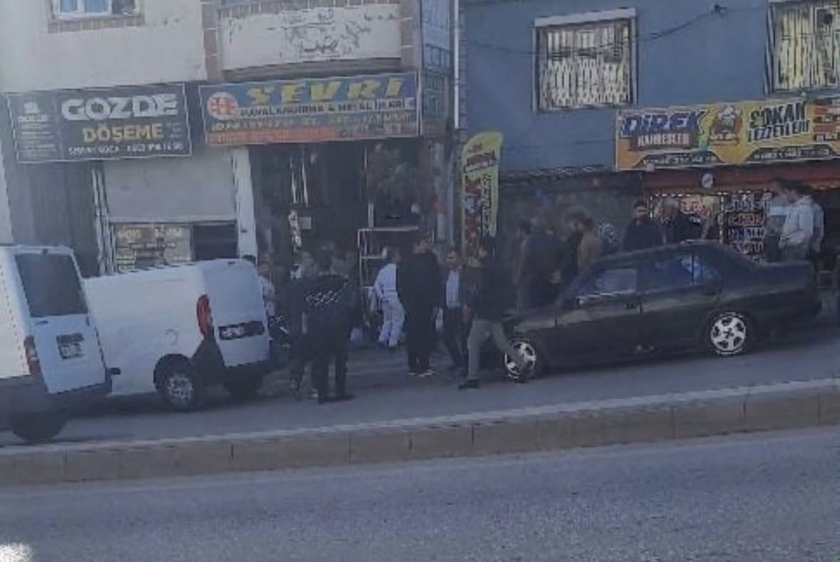 GAZİANTEP’TE TARTIŞTIĞI AĞABEYİNİ SİLAHLA VURARAK ÖLDÜREN AHMET S. HAKİM KARŞISINA...