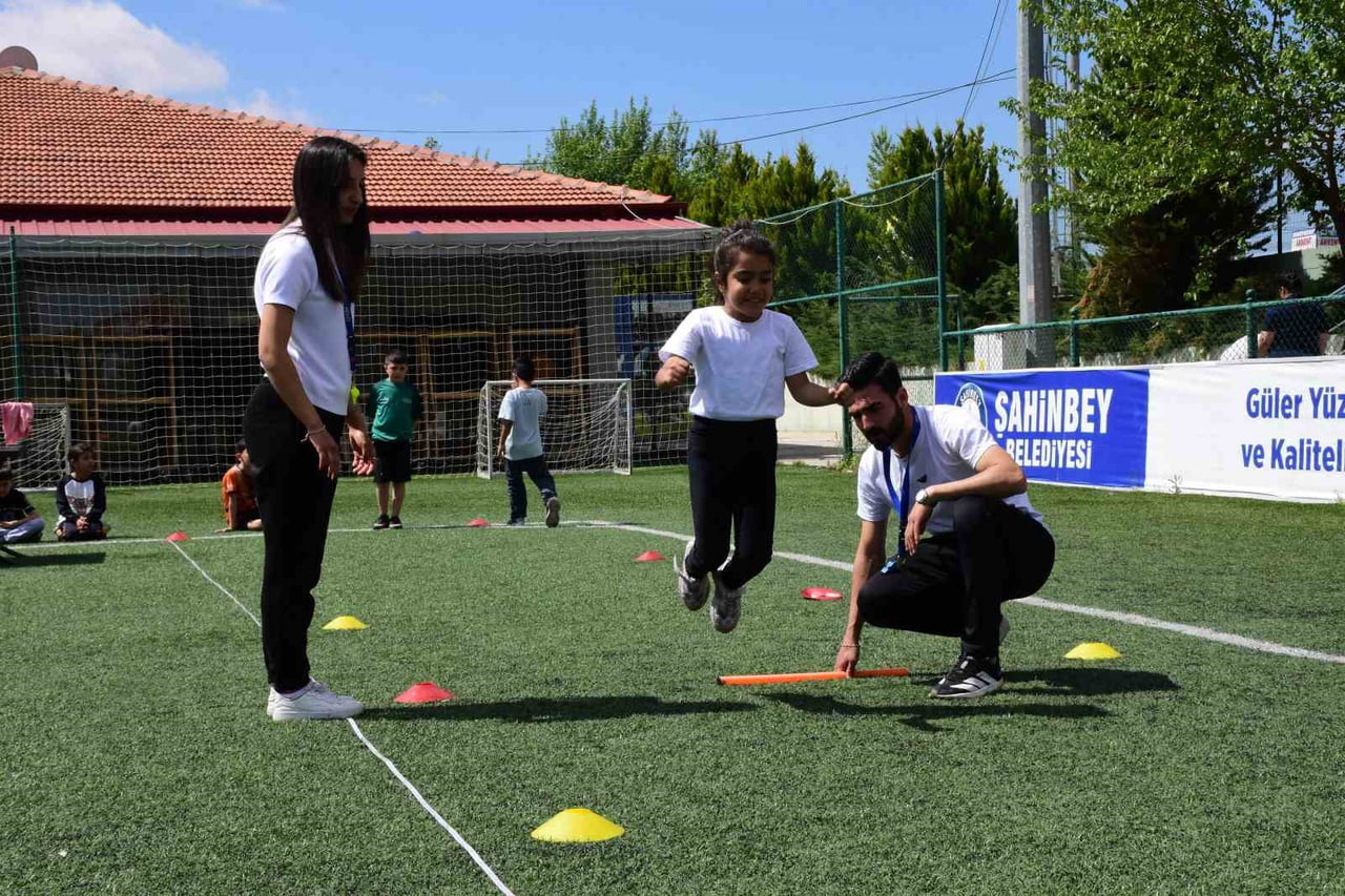GAZİANTEP VALİLİĞİ, GAZİANTEP İL MİLLİ EĞİTİM MÜDÜRLÜĞÜ, GAZİANTEP GENÇLİK VE SPOR İL MÜDÜRLÜĞÜ...