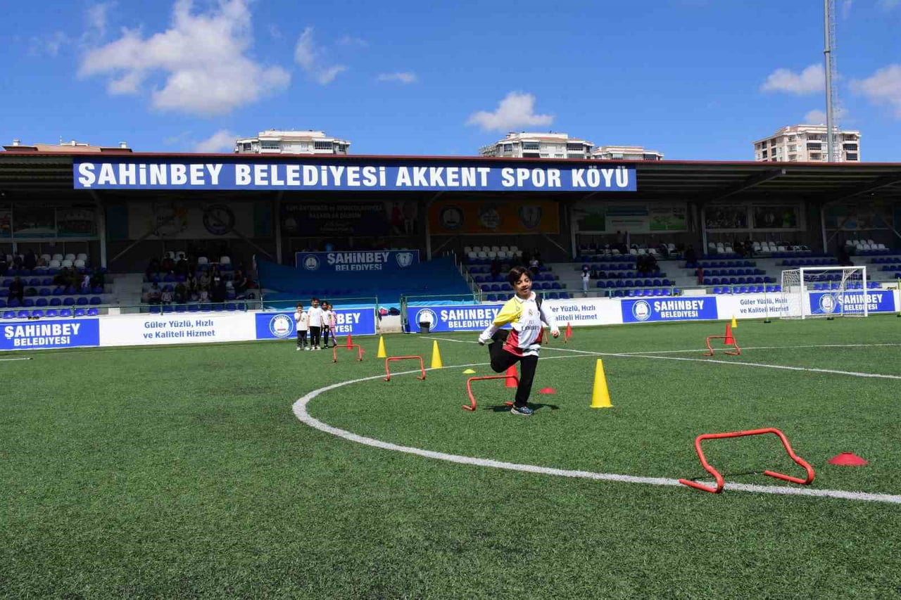 GAZİANTEP VALİLİĞİ, GAZİANTEP İL MİLLİ EĞİTİM MÜDÜRLÜĞÜ, GAZİANTEP GENÇLİK VE SPOR İL MÜDÜRLÜĞÜ...