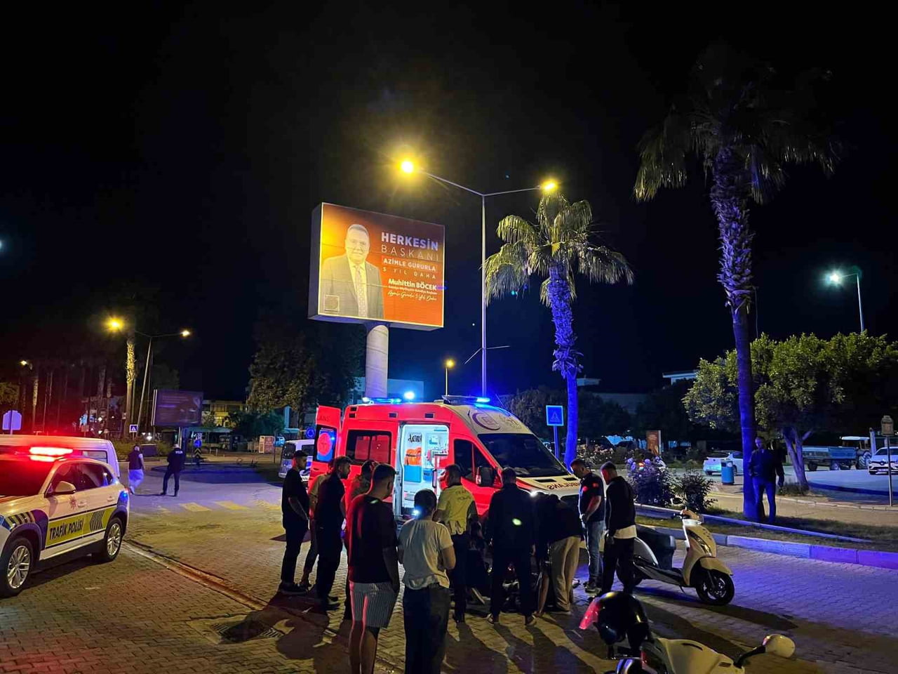 GAZİPAŞA İLÇESİNDE MEYDANA GELEN MOTOSİKLET KAZASINDA 1 KİŞİ AĞIR YARALANDI.