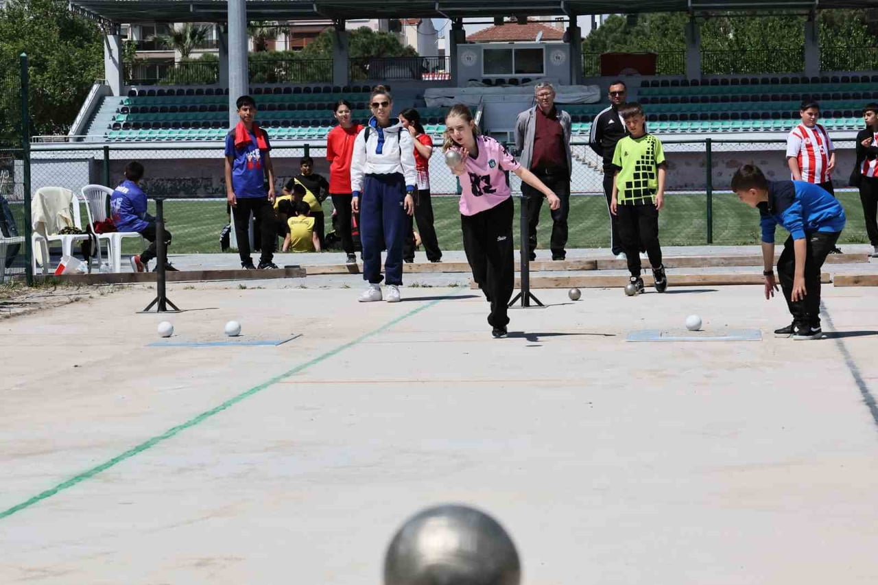 GENÇLİK VE SPOR BAKANLIĞI TARAFINDAN DÜZENLENEN OKUL SPORLARI BOCCE PETANK VE VOLO KÜÇÜKLER...
