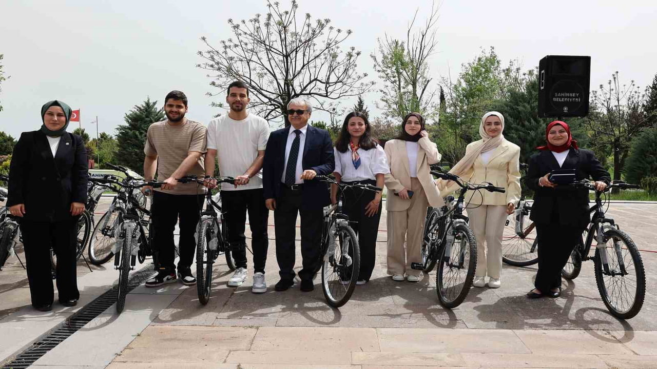 GİBTÜ’DE TEKNO-SAĞLIK GÜNLERİ -1 FESTİVALİ DÜZENLENDİ