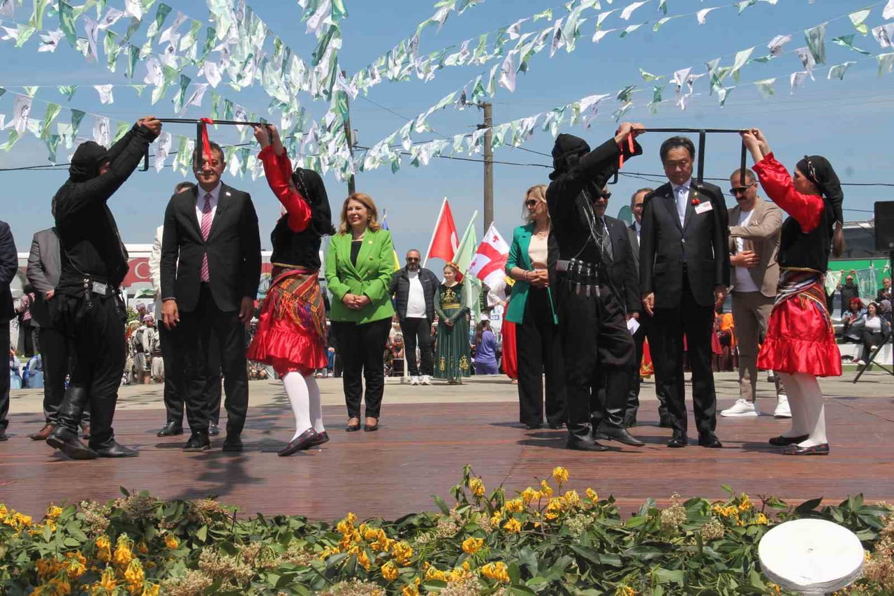 GİRESUN’DA BAZI GELENEKLERİN YAŞATILMASI AMACIYLA BU YIL 49.’SU DÜZENLENEN ’ULUSLARARASI GİRESUN...