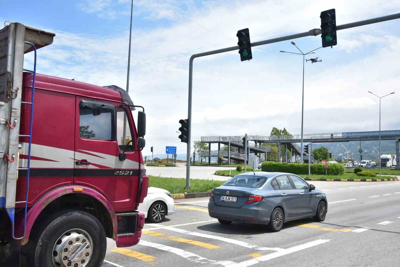 GİRESUN’UN GÖRELE İLÇESİNDE TRAFİK GÜVENLİĞİNİ ARTIRMAK VE KAZALARIN ÖNÜNE GEÇMEK AMACIYLA EMNİYET...