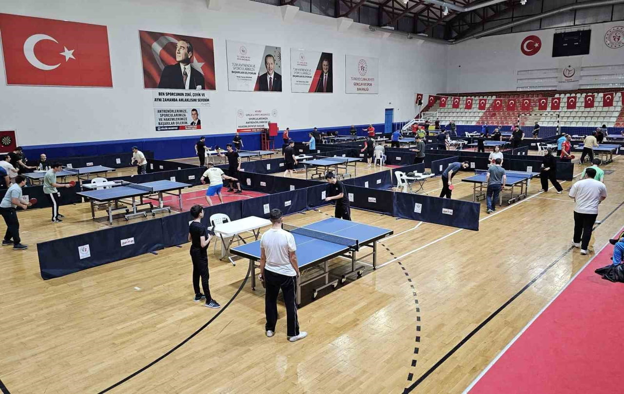 GÖLCÜK'TE 19 MAYIS ATATÜRK'Ü ANMA, GENÇLİK VE SPOR BAYRAMI ETKİNLİKLERİ KAPSAMINDA DÜZENLENEN MASA...