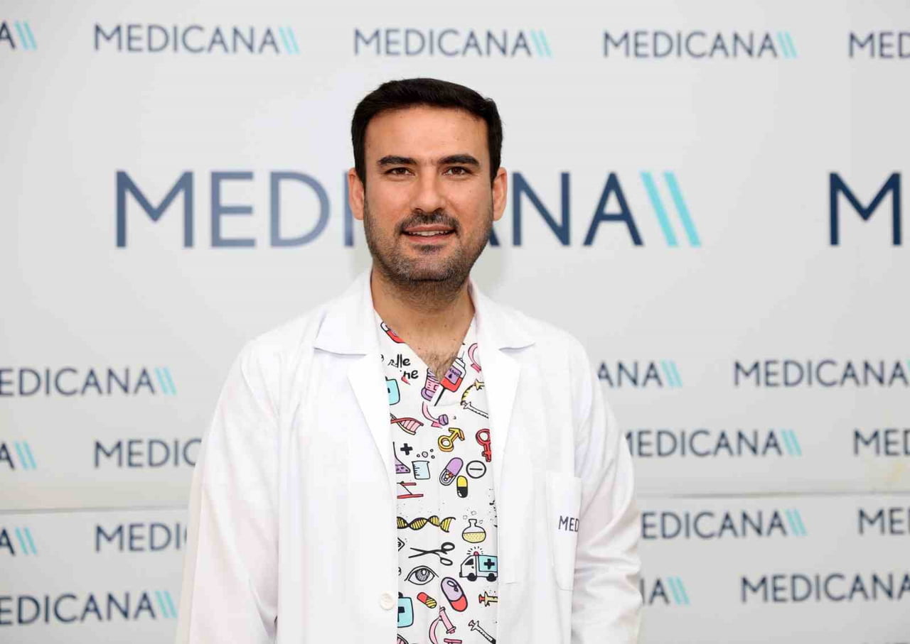 GÖZ HASTALIKLARI UZMANI OP. DR. YAVUZ ÖZPINAR