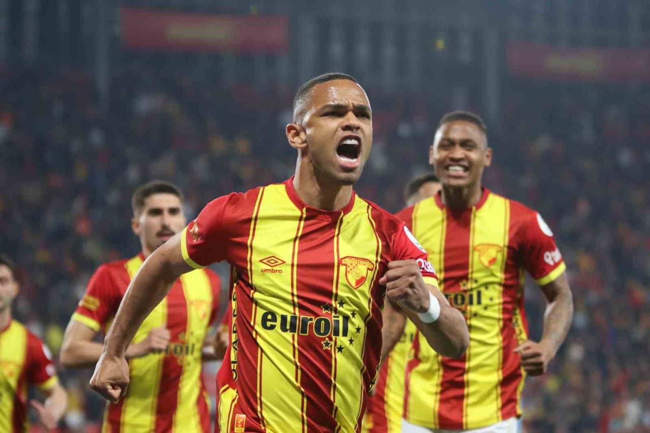GÖZTEPE’DE JUAN’IN YÜKSELİŞİ SÜRÜYOR  (ARŞİV)