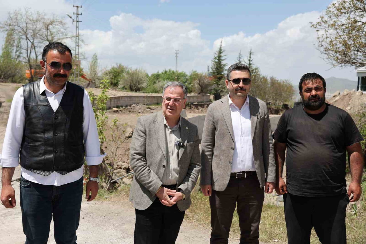 HACILAR BELEDİYE BAŞKANI BİLAL ÖZDOĞAN; BEĞENDİK MAHALLESİ’NDE DEVAM EDEN AKSU-LARA DERESİ TAŞKIN...