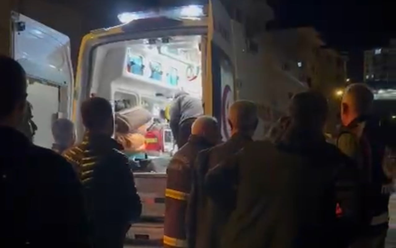 HAKKARİ’NİN YÜKSEKOVA İLÇESİNDE ALZHEİMER HASTASI OLDUĞU ÖĞRENİLEN 56 YAŞINDAKİ AYFER KIZILDOĞAN...