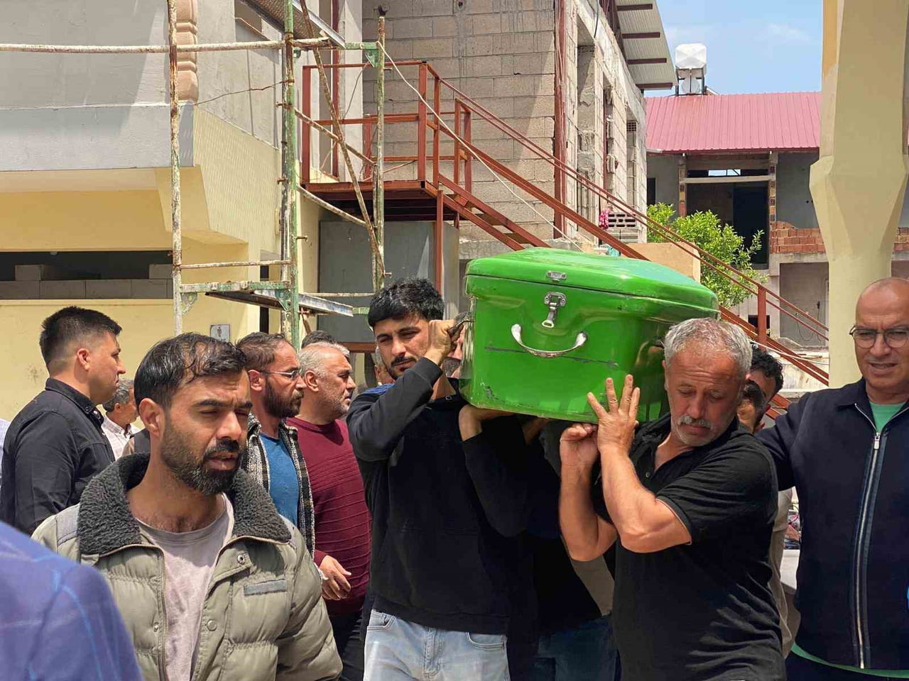 HATAY'DA AŞIRI YAĞIŞLARLA BİRLİKTE YAŞANAN HEYELANDA HAYATINI KAYBEDEN 15 YAŞINDAKİ ABDULHANAN...