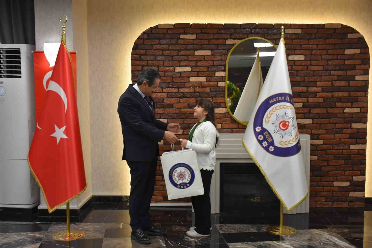 HATAY'DA YAŞAYAN 9 YAŞINDAKİ ŞEHİT KIZI ÖMÜR ŞİMŞEK, AVUSTRALYA'DA DÜZENLENEN NEXTGEN ULUSLARARASI...