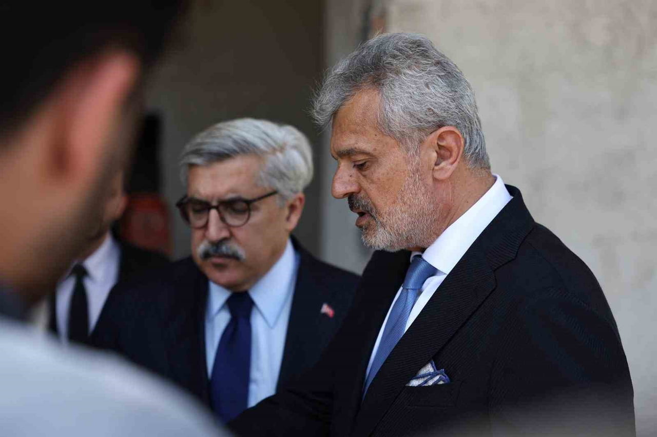 HATAY BÜYÜKŞEHİR BELEDİYE BAŞKANI MEHMET ÖNTÜRK, REYHANLI’DA YAPIMI DEVAM EDEN OTOGAR PROJESİNDE...