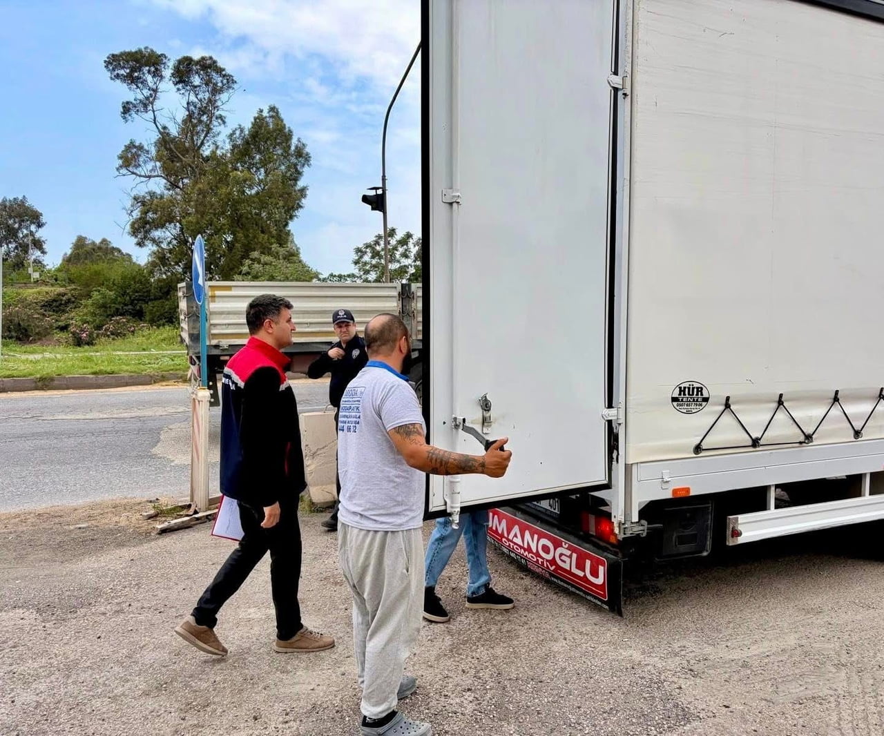 HATAY’DA KURBAN BAYRAMI ÖNCESİNDE HAYVAN SATIŞ YERLERİ VE SEVKİYATLARA YÖNELİK DENETİMLER DEVAM...