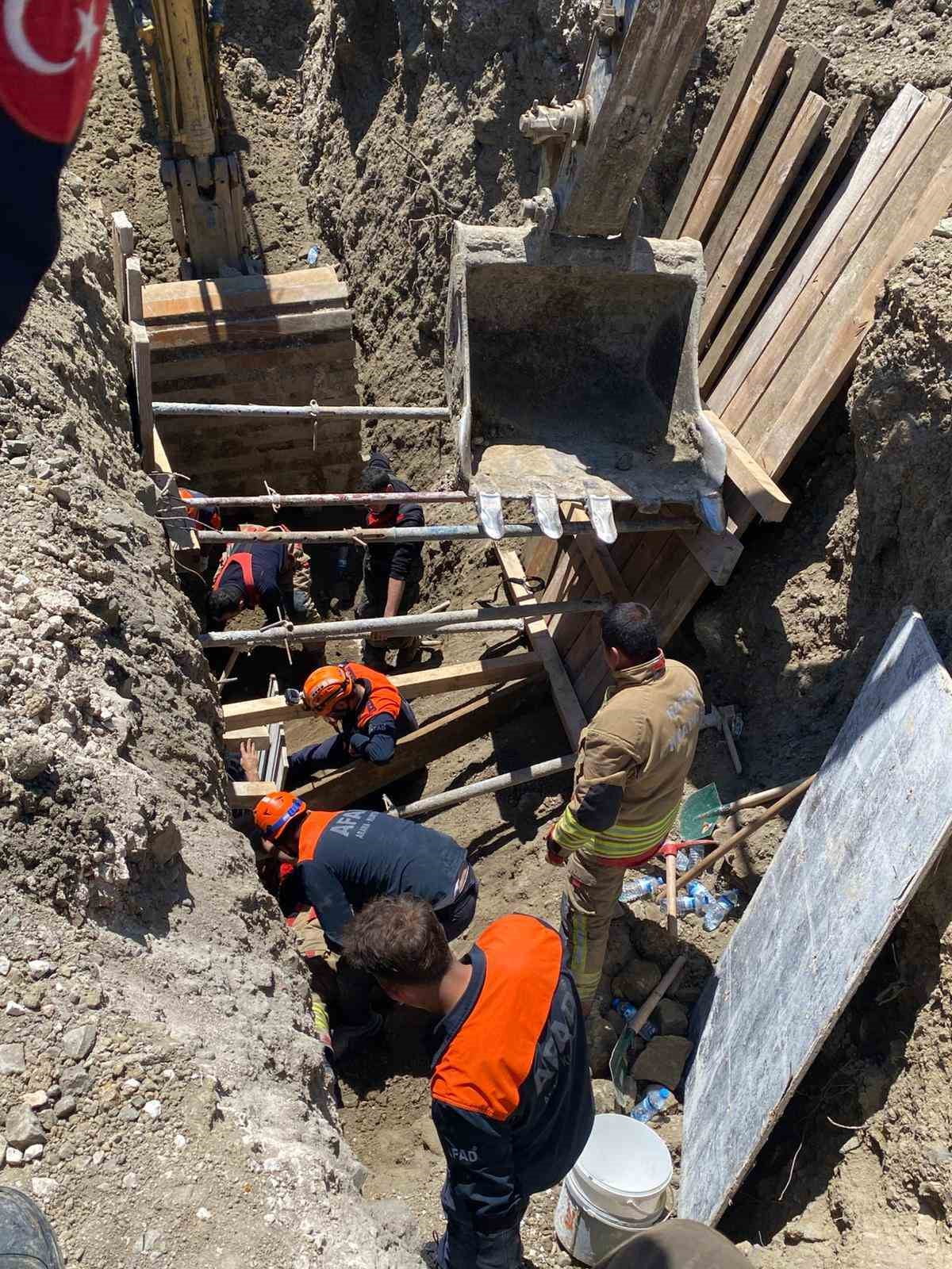 HATAY’IN DEFNE İLÇESİNDE BULUNAN ŞANTİYE İÇERİSİNDE SÜRDÜRÜLEN KAZI ÇALIŞMASI ESNASINDA YAŞANAN...