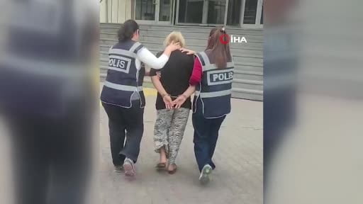 Hırsızlık suçundan 70 yıl cezası bulunan kadın polisten kaçamadı